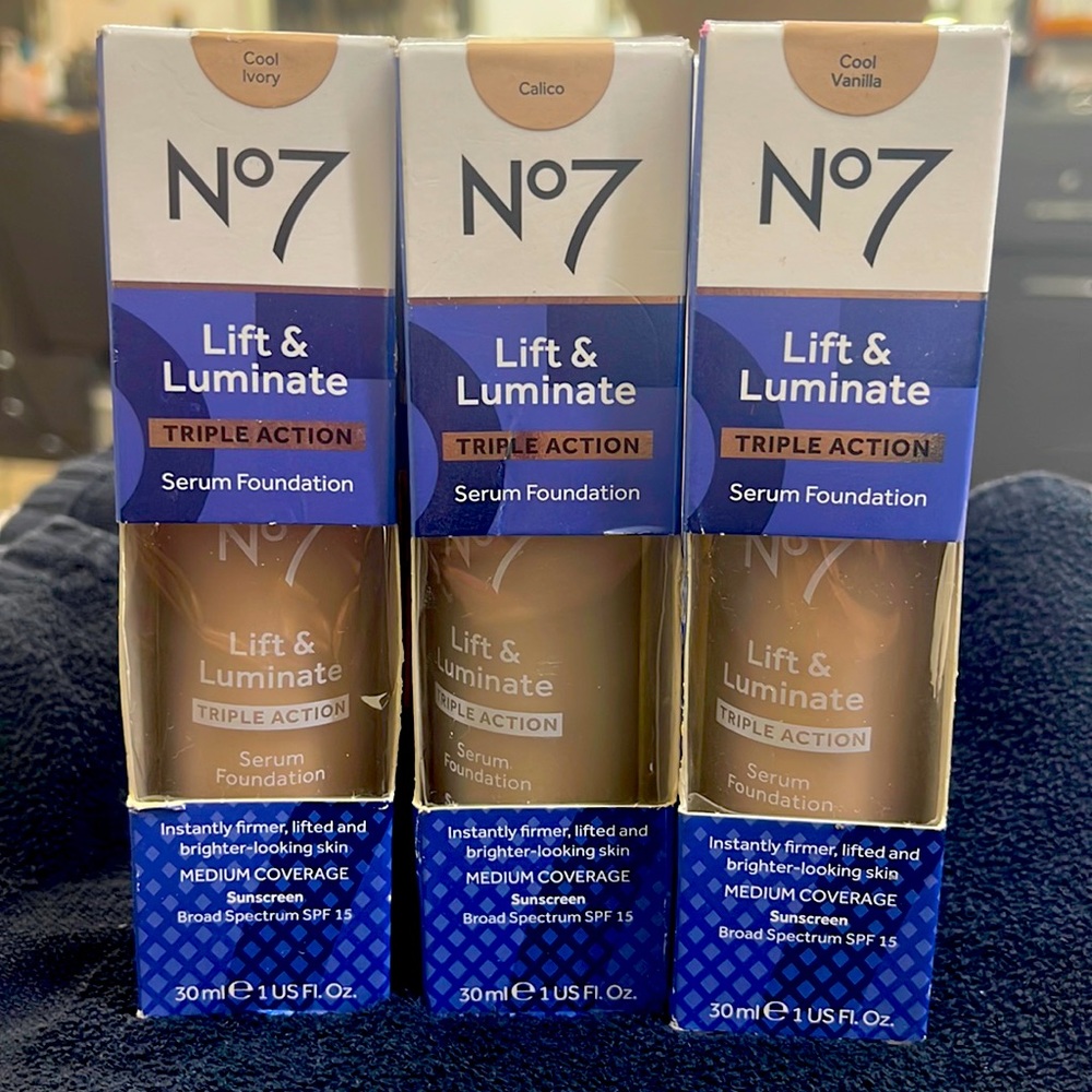 Lift & Luminate ( TRIPLE ACTION ) Serum Foundation